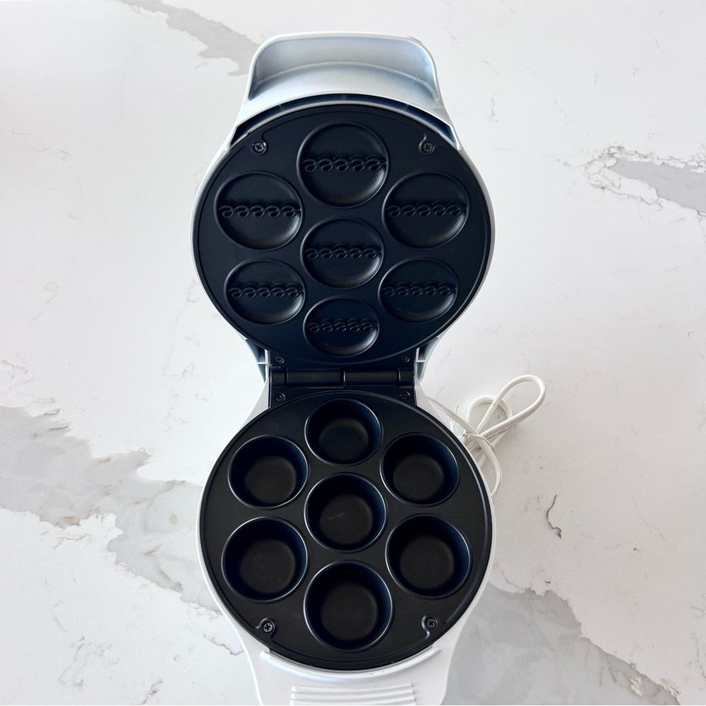 Hostess cupcake maker